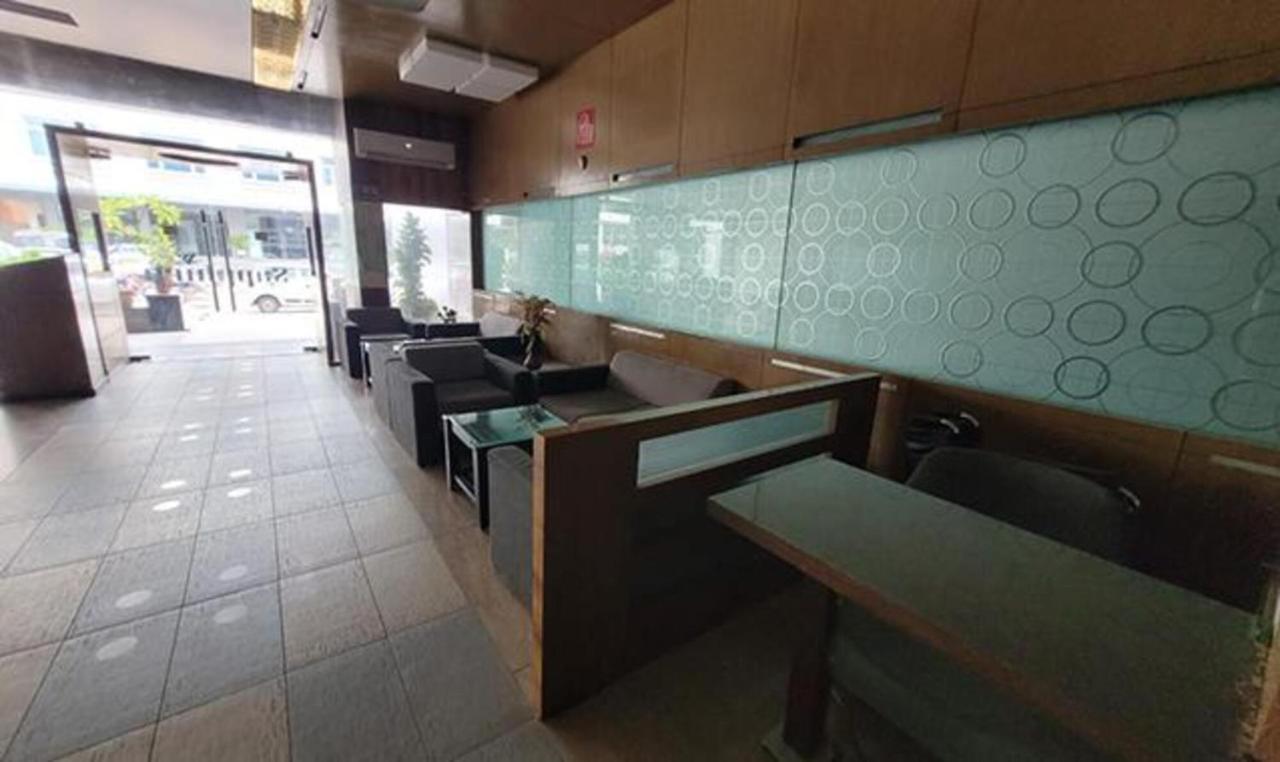 Fabhotel Prime Sapphire Regency Vadodara Extérieur photo