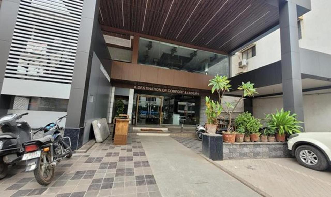 Fabhotel Prime Sapphire Regency Vadodara Extérieur photo