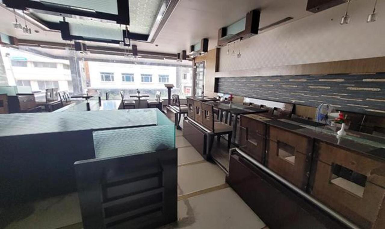 Fabhotel Prime Sapphire Regency Vadodara Extérieur photo